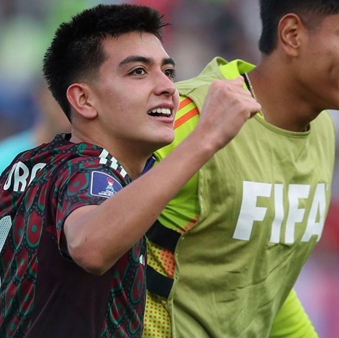 Gilberto Mora con el Tri Sub-20 (@miseleccionsubs)