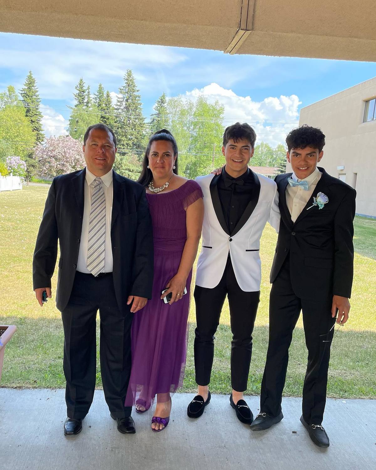 Obed Varcas con su padre homónimo, su mamá Marisol y su hermano Abad. (Foto: Instagram @obed.vargas)