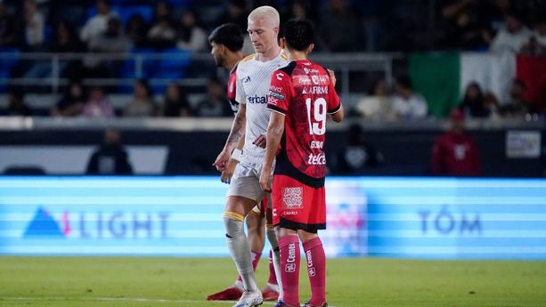 Marco Reus y Gilberto Mora (Imago7)