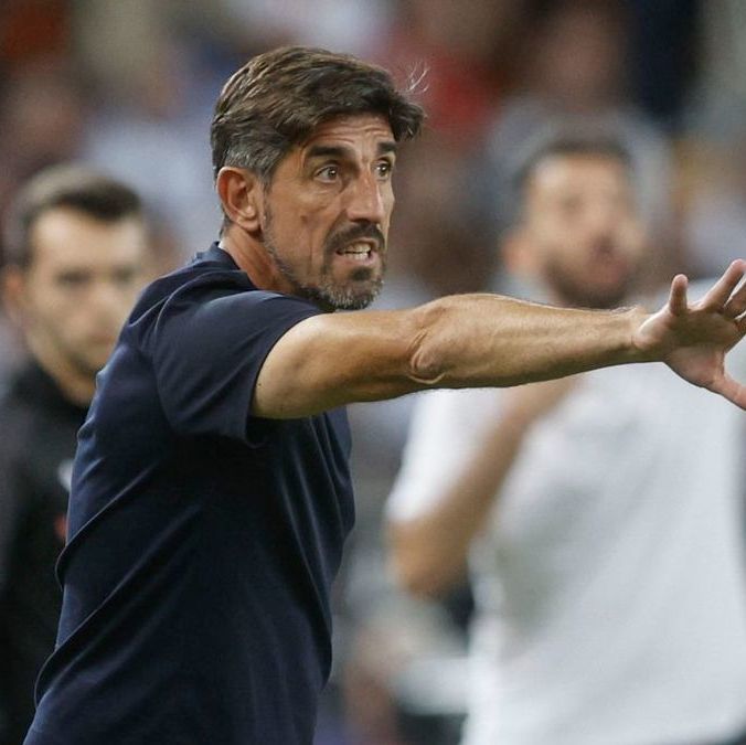 Veljko Paunovic sumó seis puntos en ocho partidos (EFE)