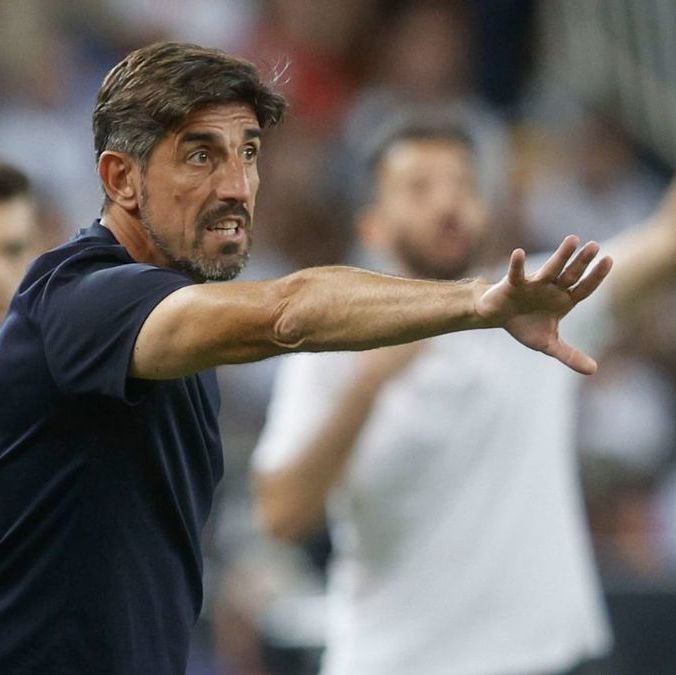 Veljko Paunovic sumó seis puntos en ocho partidos (EFE)