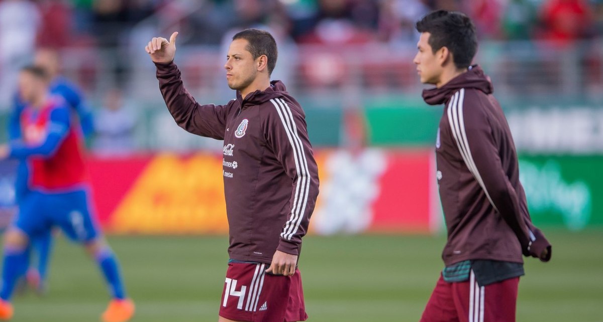 Chicharito Hernández junto con Chucky Lozano en la Selección Mexicana (Mexsport)