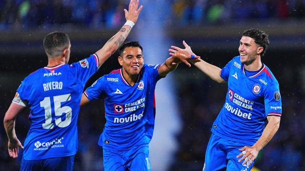 Cruz Azul sigue como líder del Apertura 2025 (Imago7)
