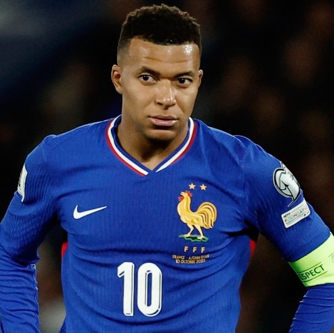 Kylian Mbappé no tiene una lesión grave (Reuters)