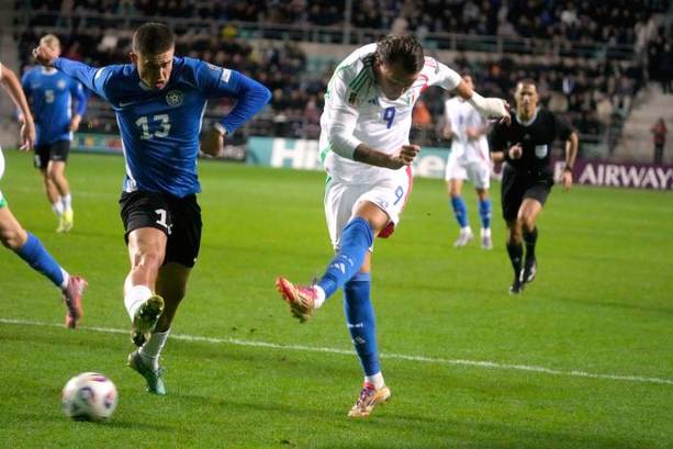 Retegui dispara contra Estonia (Reuters)