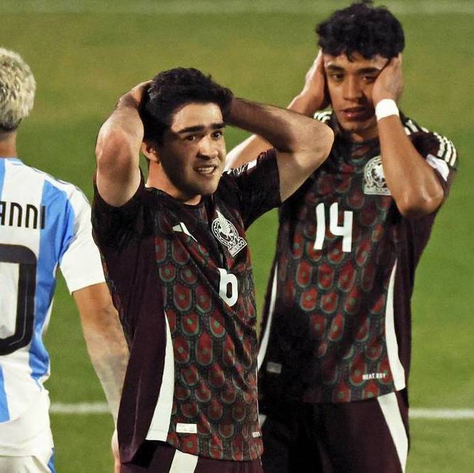 César Garza se lamenta ante Argentina (Mexsport)
