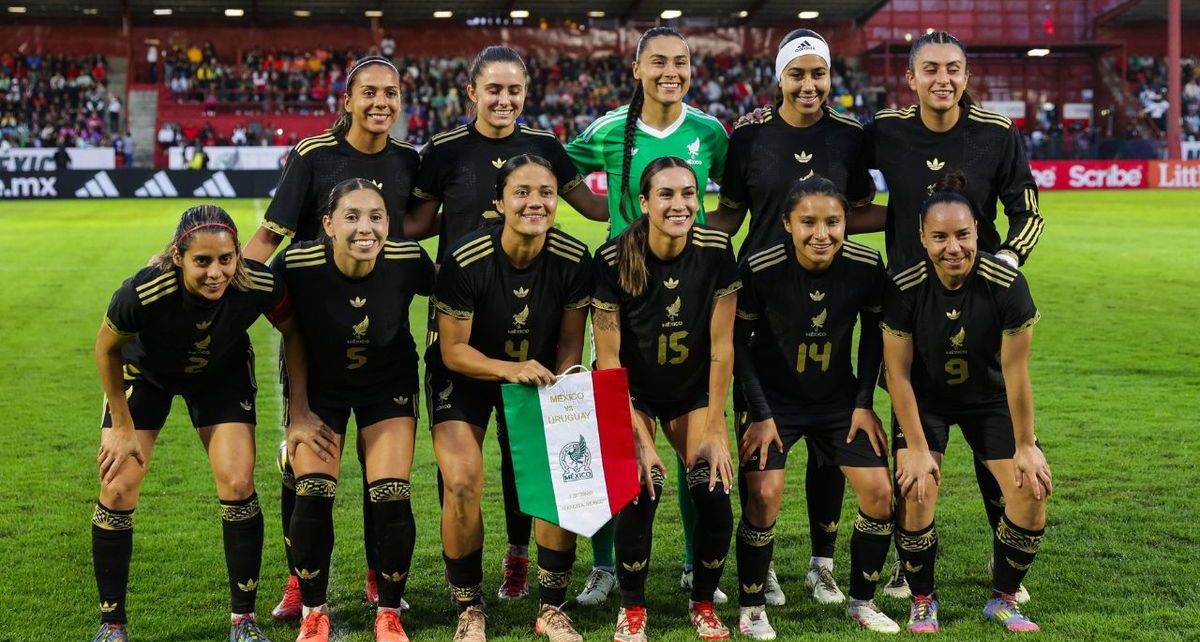 La Selección Mexicana Femenil que jugó el amistoso ante Uruguay. (foto: Mexsport)