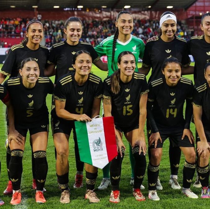 La Selección Mexicana Femenil que jugó el amistoso ante Uruguay. (foto: Mexsport)