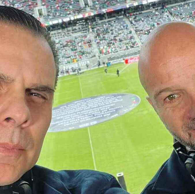 Christian Martinoli casi tiene un accidente durante una transmisión (Ig cmartinolimx)