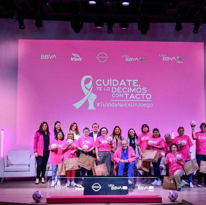 Liga MX presenta la campaña contra el cáncer de mamá / X: Mikel Arriola