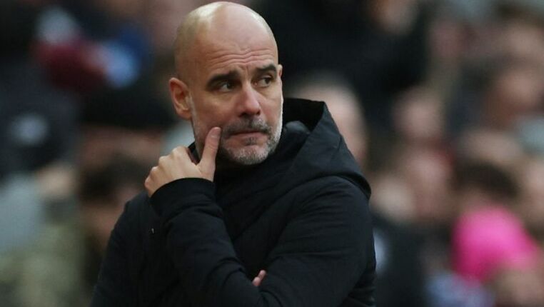 Pep Guardiola nunca se había visto en una situación tan complicada como entrenador (Reuters)