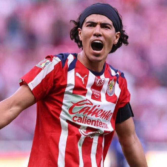 Chivas recupera a "Guti" y "Piojo" Alvarado contra Mazatlán / X: Chivas
