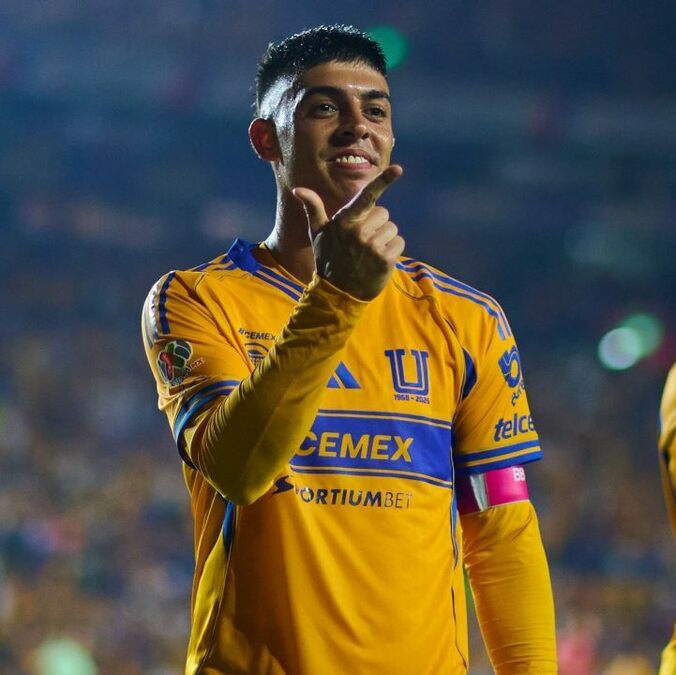 Juan Brunetta marcó tres goles en la victoria de Tigres