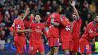 Jugadores de PSG celebran un tanto al Leverkusen (EFE)