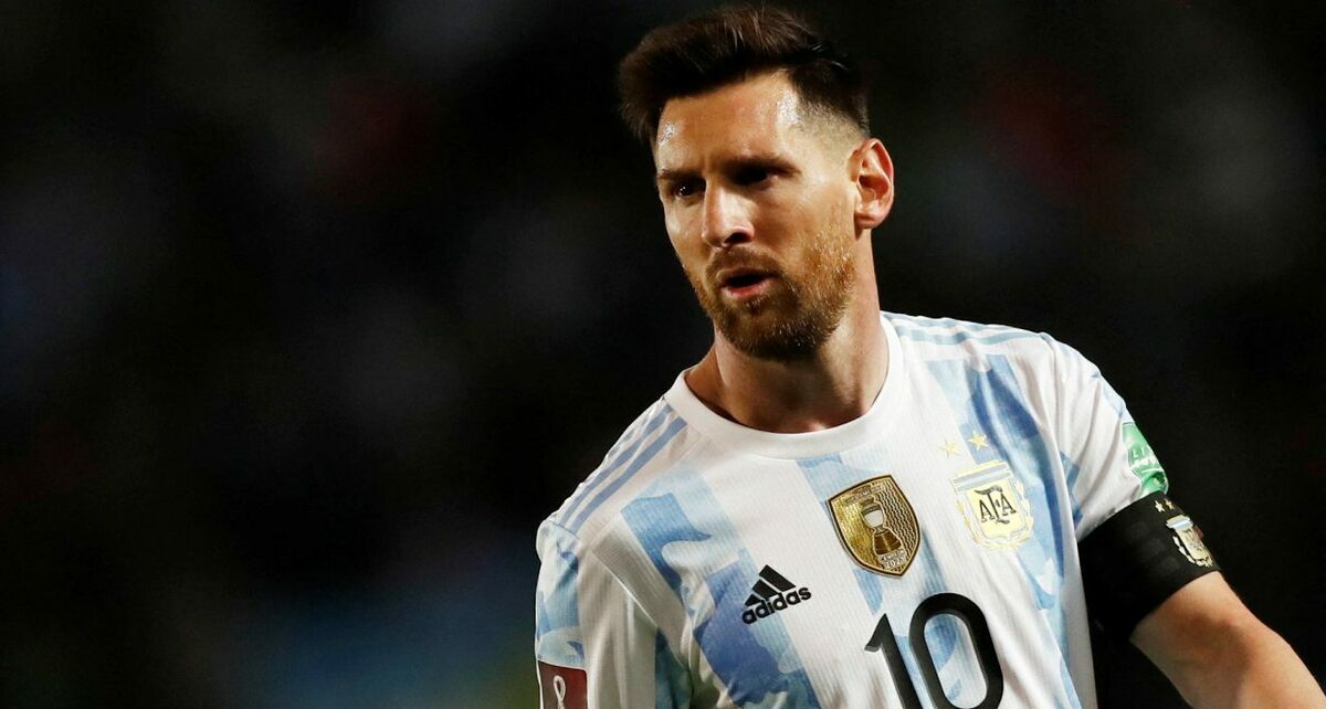 Lionel Messi en un partido con Argentina (Reuters)