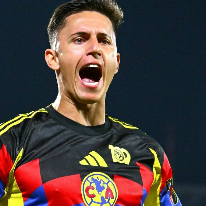 Brian Rodríguez está feliz de haber renovado con América. (Foto: Mexsport)