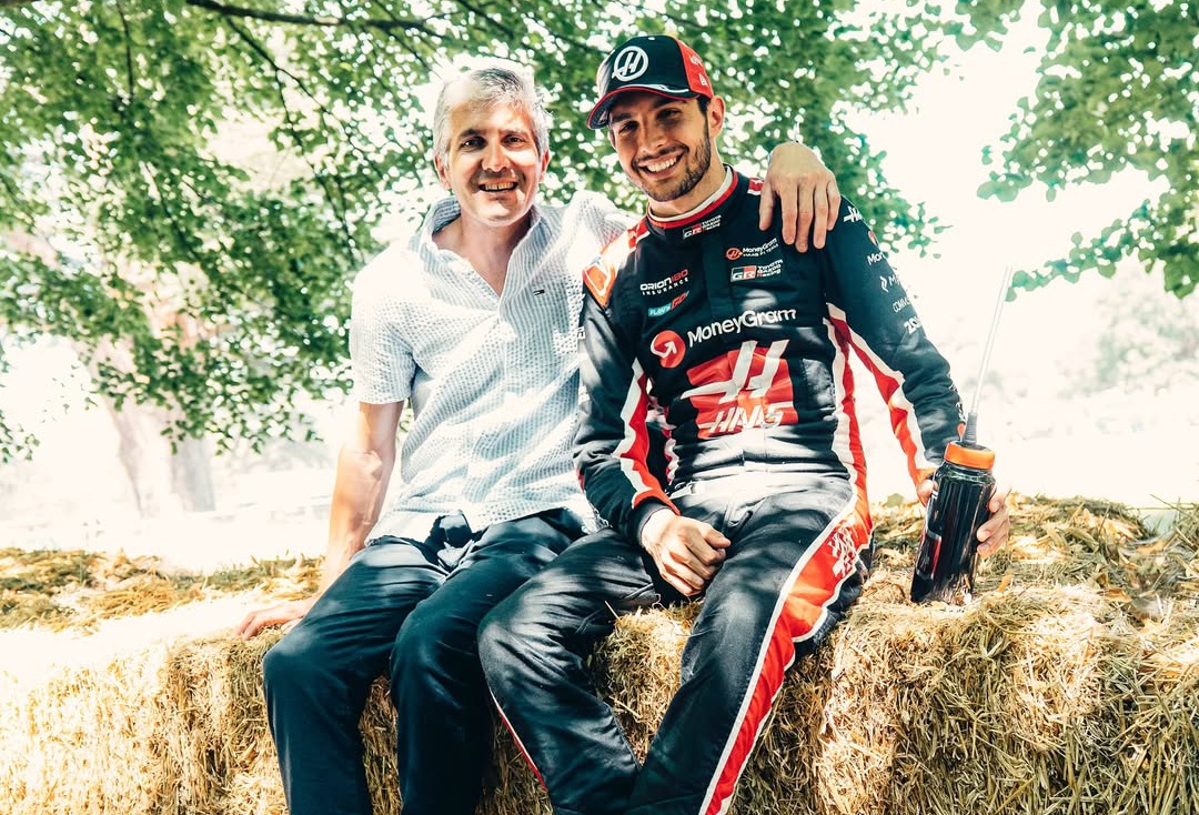 La familia de Esteban Ocon ha sido clave en su carrera como piloto (@estebanocon)
