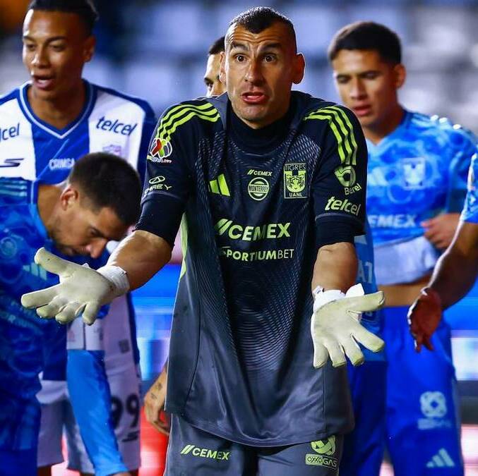 Nahuel Guzmán reclama durante un juego de Tigres (Mexsport)