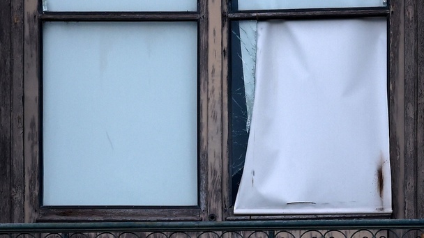 Por esta venta los ladrones entraron al Museo de Louvre (Reuters)