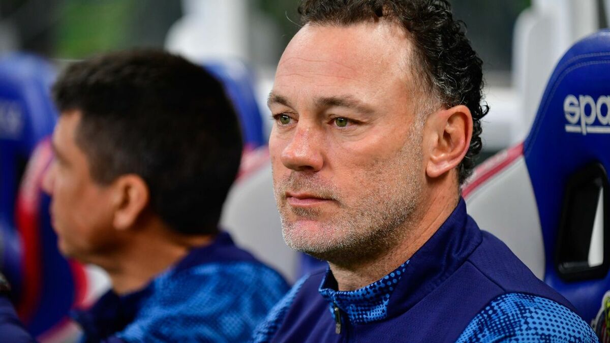 Milito parece estar haciendo un buen trabajo con Chivas. (Foto: Mexsport)