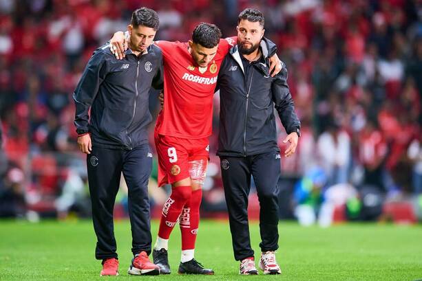 Alexis Vega tuvo que abandonar lesionado / Mexsport