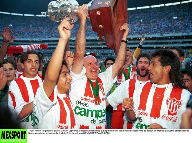 Manuel Lapuente logró un bicampeonato con Necaxa / Mexsport