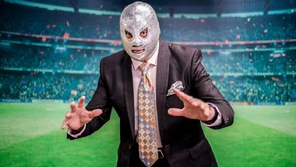 El Hijo del Santo: 43 años de una máscara encendida / Jorge González