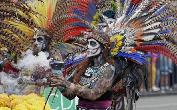 Los mexicanos podrán disfrutar del Desfile de Día de Muertos en la CDMX. FOTO: Milenio.