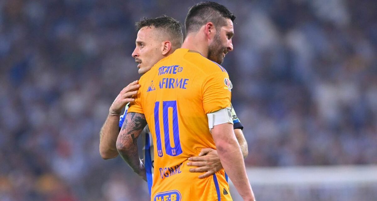 Canales y Gignac se abrazaron en un Clásico Regio. (Foto: Imago7)