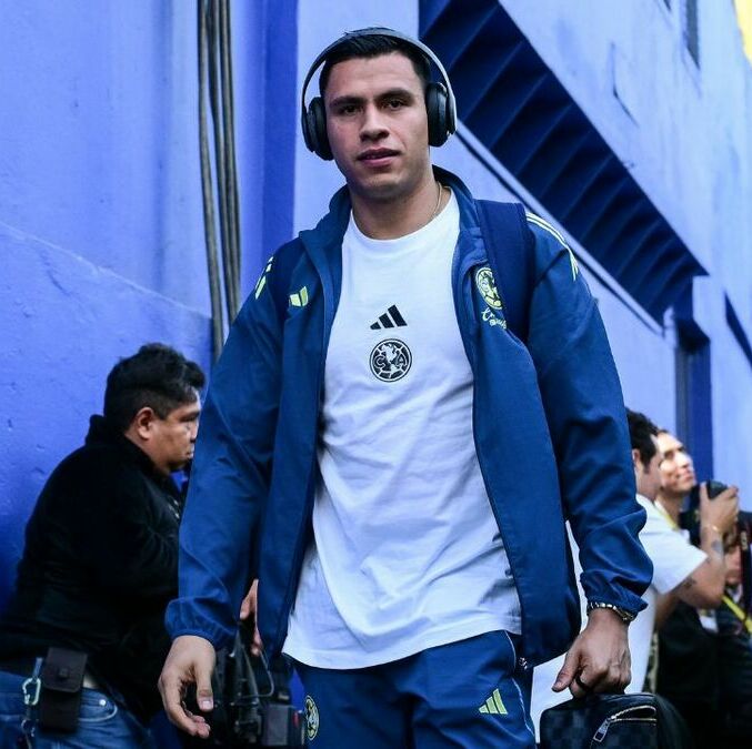 Luis Ángel Malagón con indumentaria adidas (Imago7)