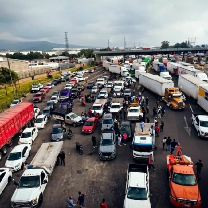 Advierten de bloqueo de transportistas este lunes 3 de noviembre 2025 | Foto: Google