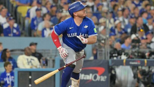 Alejandro Kirk sigue brillando en la Serie Mundial (Reuters)