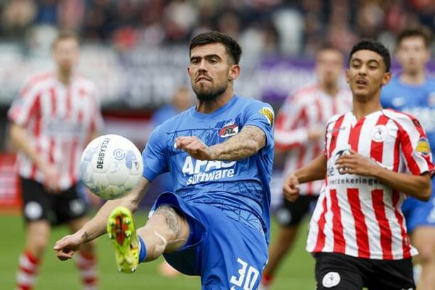 AZ salió victorioso de Rotterdam (EFE)