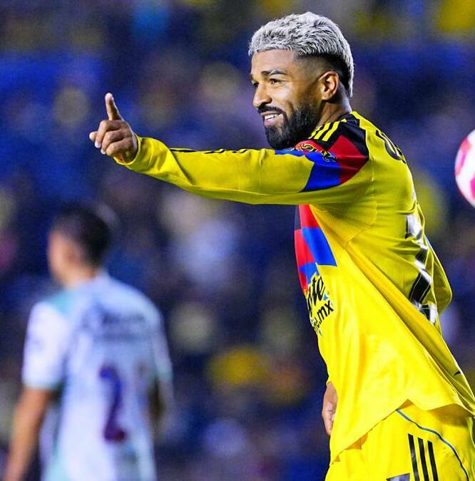 Búfalo Aguirre marcó el segundo gol de América ante León (Imago7)