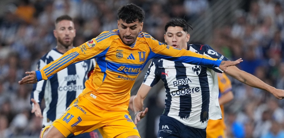 El Clásico Regio del Apertura 2025 terminó 1-1 (Imago7)