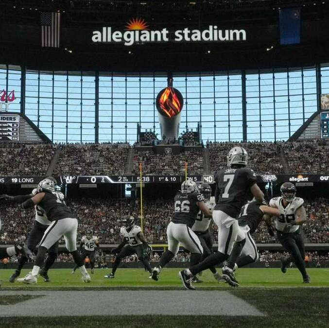 Las Vegas Raiders regresa a la acción el jueves en la Semana 10 (Reuters)