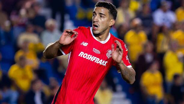 Federico Pereira, pilar de la zaga de Toluca (Imago7)