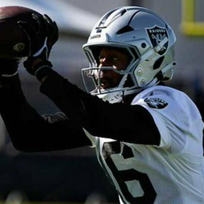 Jakobi Meyers se conivrtió en jugador de los Jaguars (@Raiders)