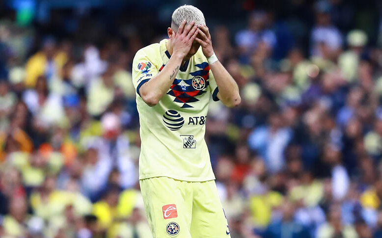 Nicolás Castillo seguirá con su rehabilitación. (Foto: Imago7)