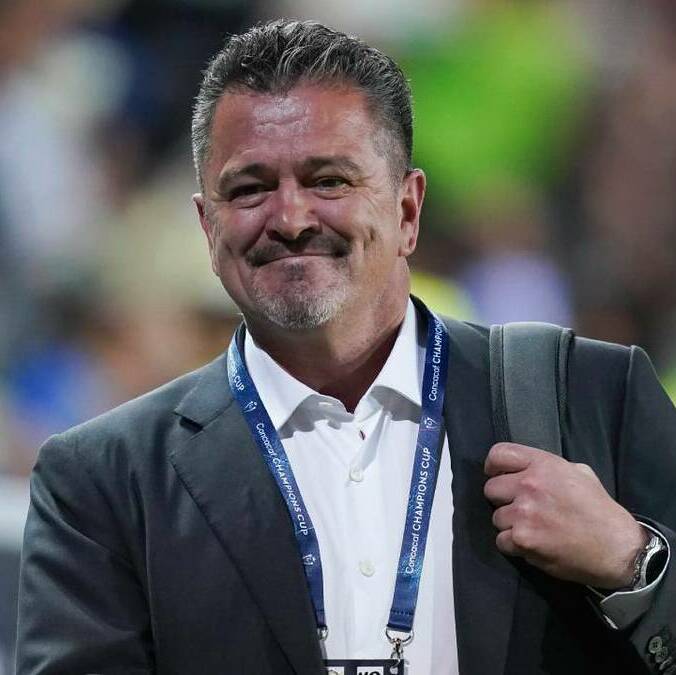 Carlos Hermosillo manda un mensaje y calienta el Cruz Azul vs Pumas (Imago7)