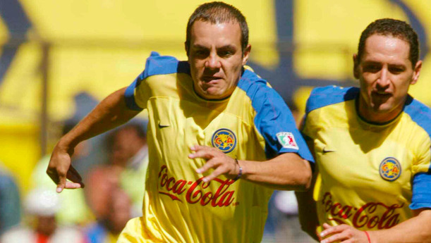 Cuauhtémoc Blanco sufrió por culpa de sus compañeros en el América. (Foto: Mexsport)