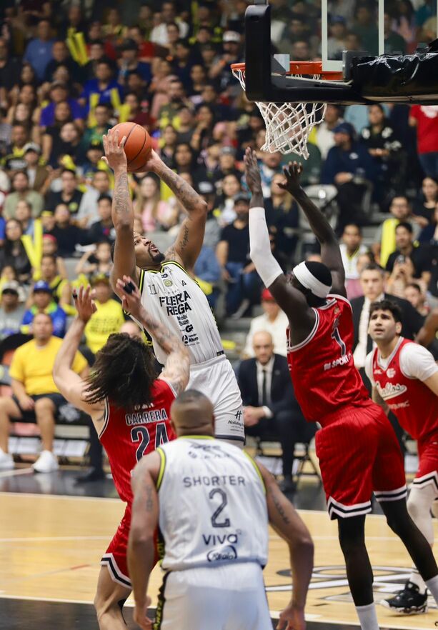 Fuerza Regia está a un triunfo del título (Roberto Alanís)