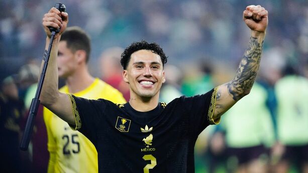 El uniforme de Jorge Sánchez está en exhibición en LEGENDS (Imago7)