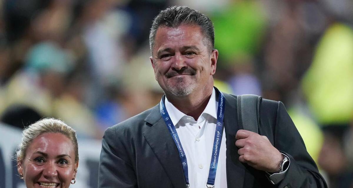 Carlos Hermosillo manda un mensaje y calienta el Cruz Azul vs Pumas (Imago7)