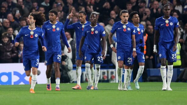 Chelsea se coloca en segunda posición momentáneamente (Reuters)