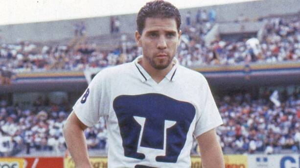 Aspe en 1989 con la playera de Pumas (Mexsport)