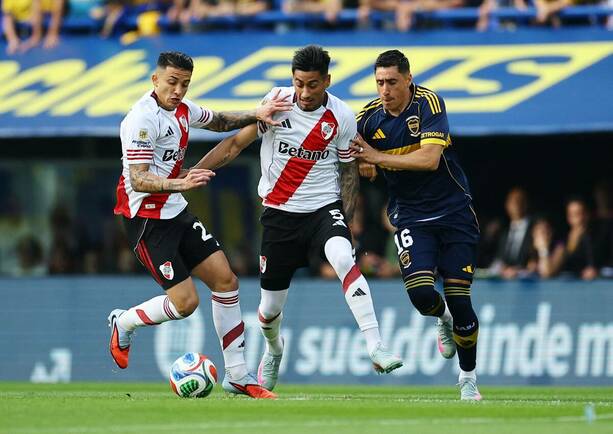 Boca Juniors fue superior en todo momento ante River Plate / Reuters