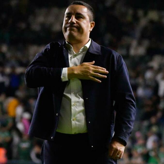 Efraín Juárez agradece a la afición de Pumas (Imago7)