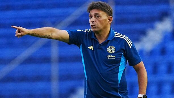 Ángel Villacampa, entrenador de América Femenil (Imago7)