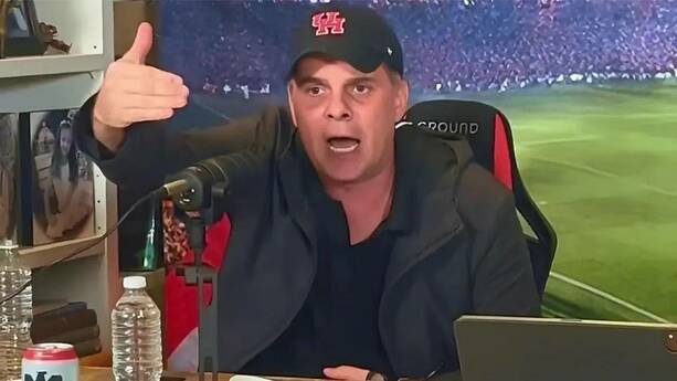 Christian Martinoli durante una narración (Captura)